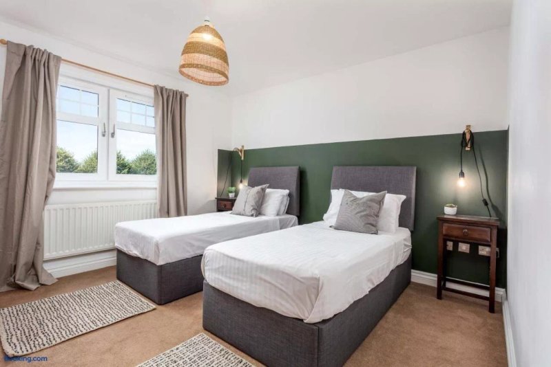 Abbotsford House Apartment