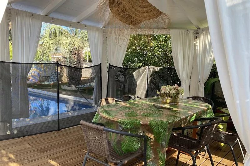 VILLA 2 BEDROOMS HEATED POOL WIFI AIR CONDITIONING GARDEN 600 M FROM THE BEACH