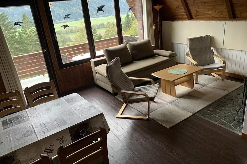 Detached holiday home with a view of the Alps