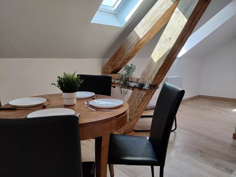 Atypical apartment with free private parking