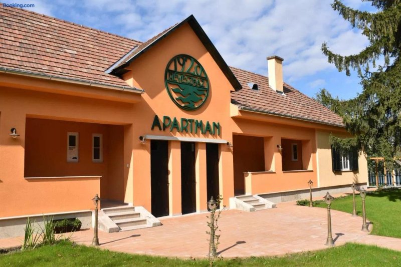 Szazesztendos Reveszhaz Apartman