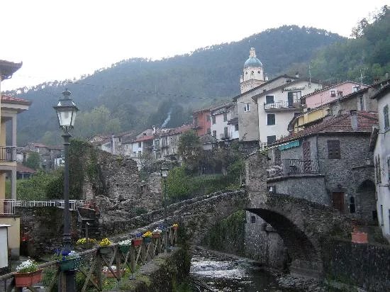 Antica Porta delle Cinque Terre