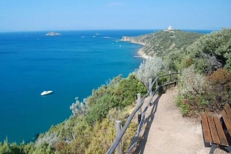 Panoramic villa by the sea - 8 beds. Air conditioning