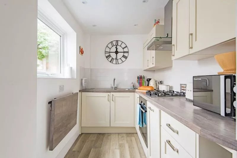 Samphire Cottage by Bloom Stays - sleeps 4 in 2 bedrooms