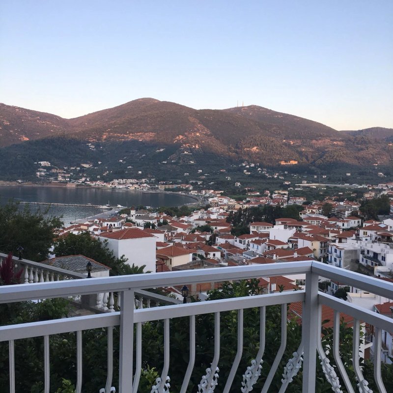 Efi Panorama