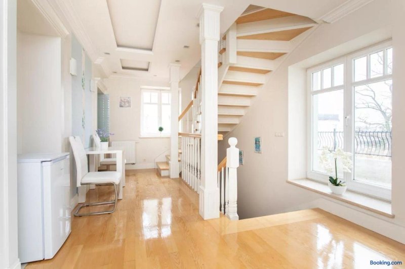 Roomsy Guest House