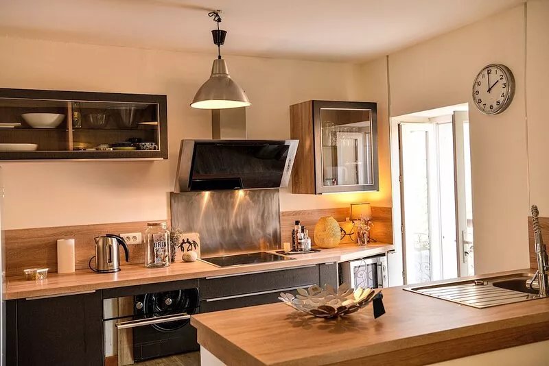 Charming apartment in a pleasant neighborhood ideal for evening strolls.
