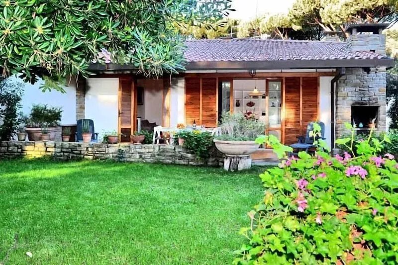 House / Villa - Castiglione della Pescaia House with garden