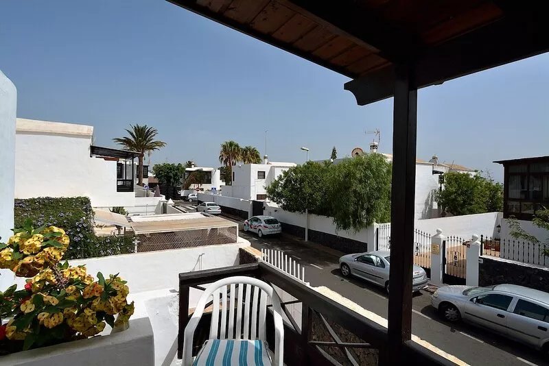 3BR Beach House - Solarium & Shower Terrace