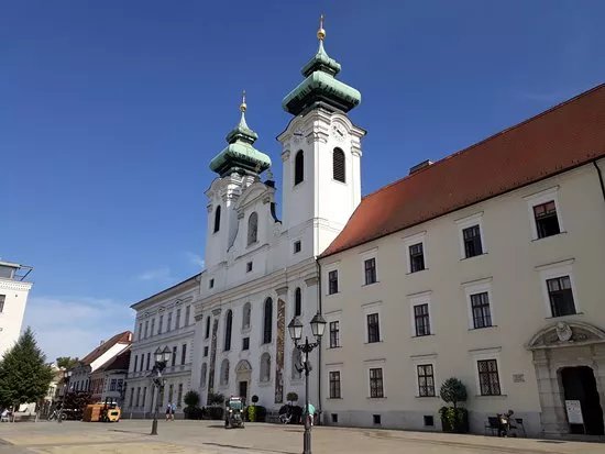 Szechenyi Square