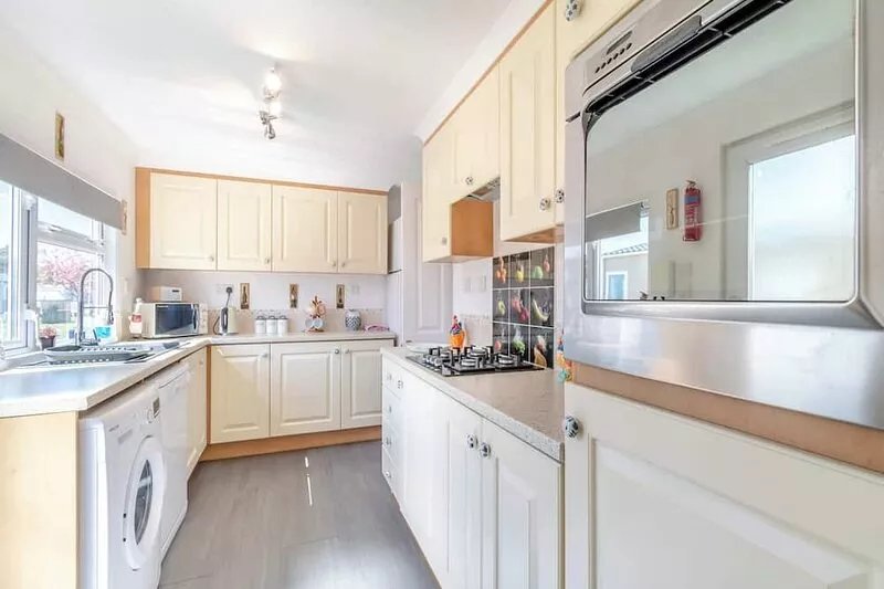2 bedroom accommodation in Dinas, near Fishguard