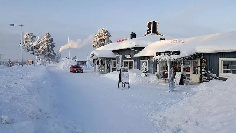 Holiday Cabins SAARISELÄN MARJAMAJAT, 2 bedroom apartments, each sleeps 4 pers.