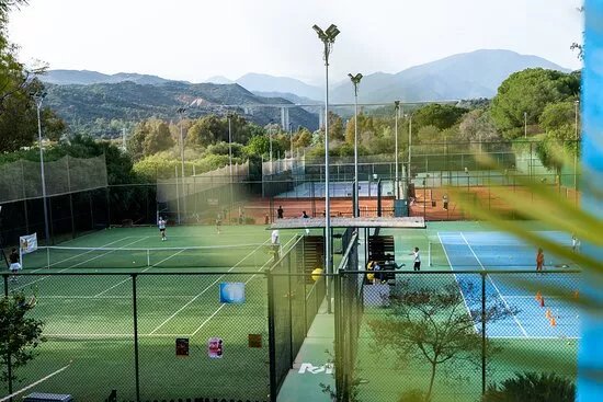 Manolo Santana Racquets Club