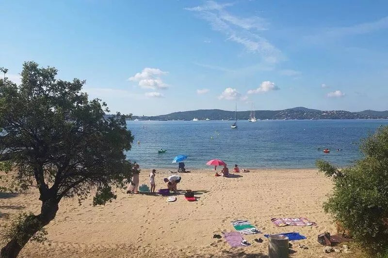 Villa in the gulf of Saint Tropez with private pool close to the beach