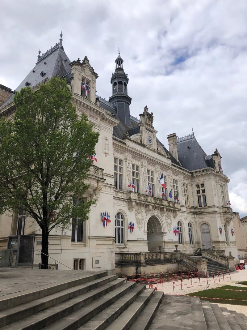 Hotel De Ville - Mairie De Niort