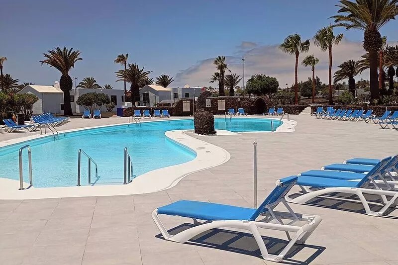 No5A Spacious two bed bungalow,Casas del Sol, Communal pool. Free WiFi.  Sky TV,
