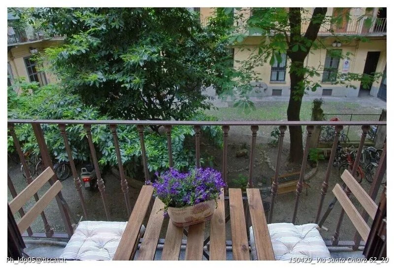 In the center, near Porta Susa station, wifi, air conditioning, PRIVATE GARAGE