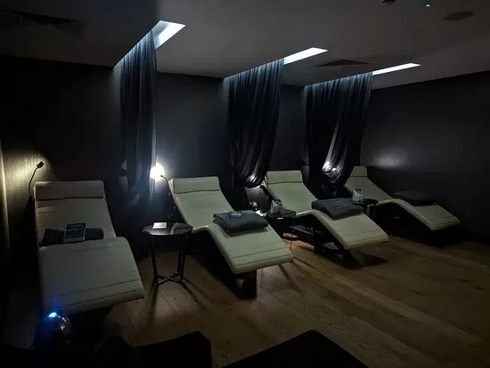 Wave Spa and Wellness