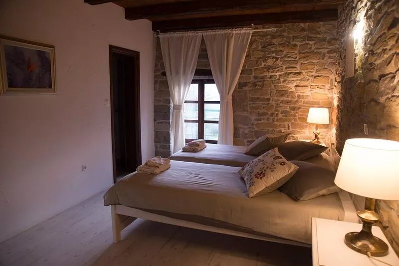 Secret inspiring getaway Magical Villa with a guest house in unique spot