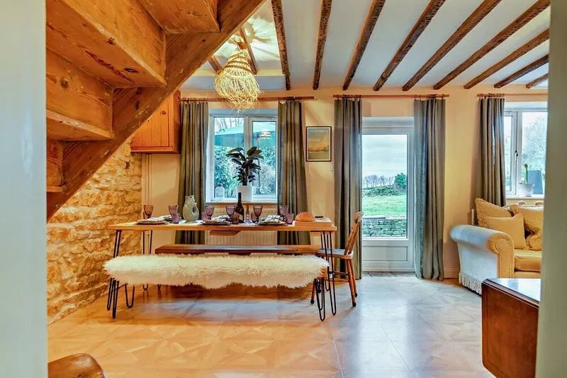 Beautifully presented holiday cottage in the Cotswolds - Holly Cottage