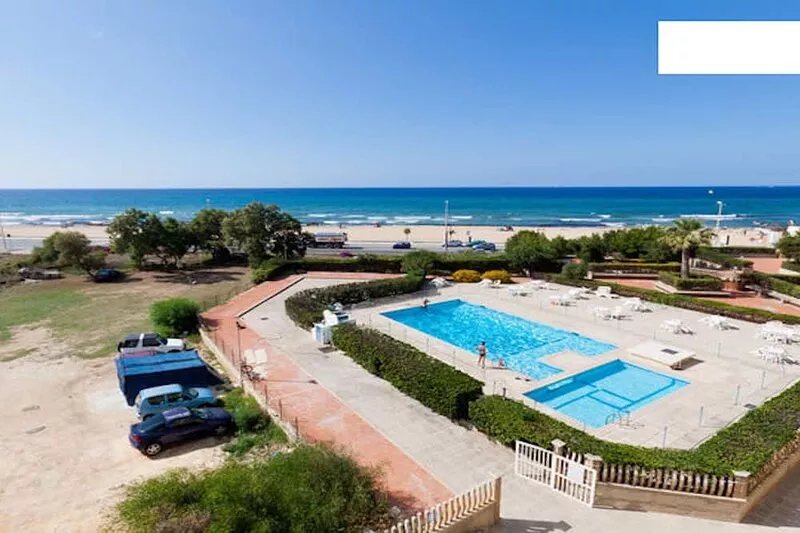 Very nice flat in front of the beach with a wonderful sea-view!!!