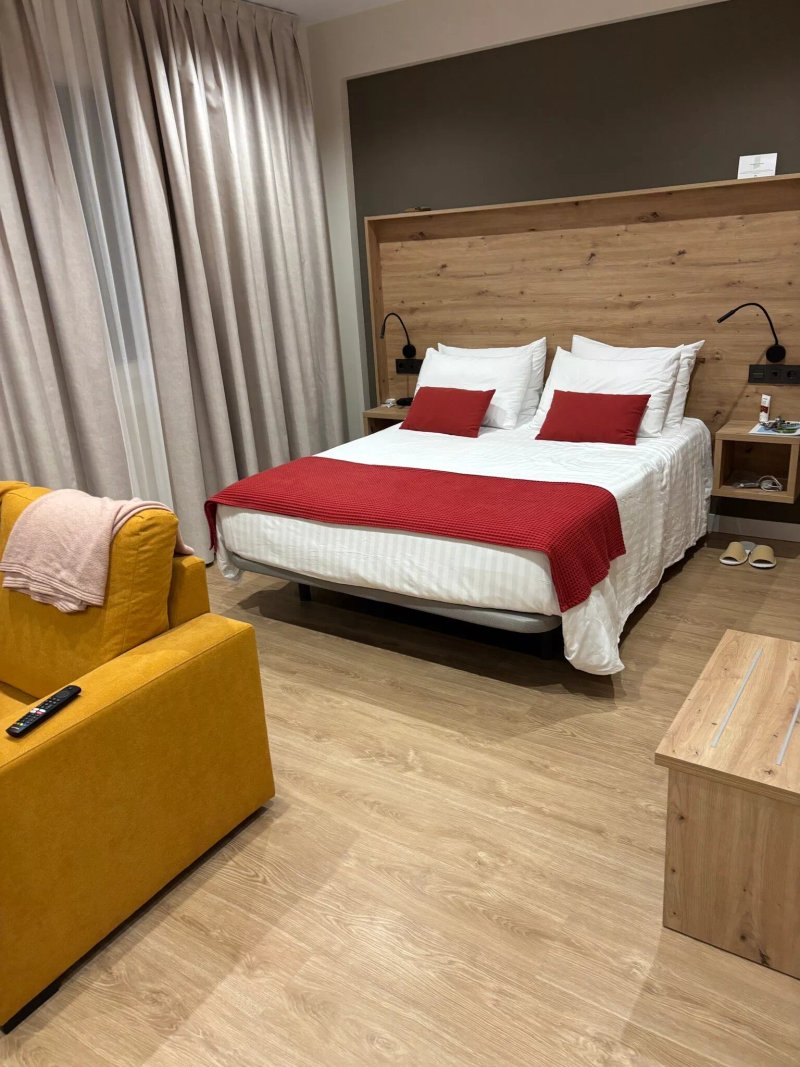 Apartamentos Silken Fontibre Iberia Spa