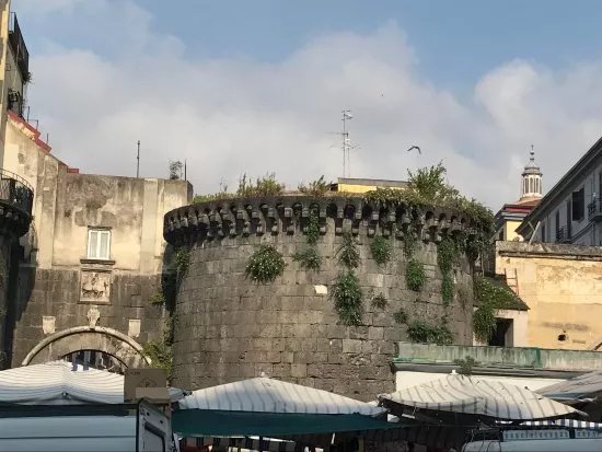 Porta Nolana