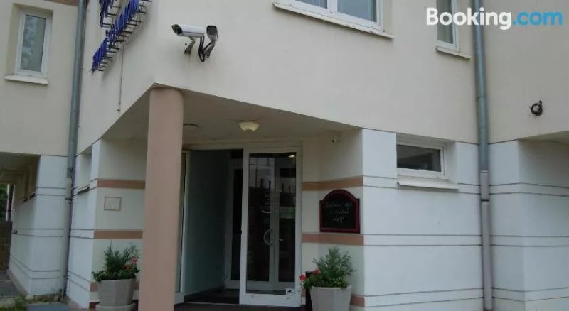 Hotel Zimni Stadion