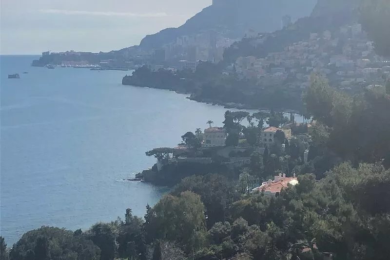 Breathtaking view - 5m walk from the beach and close to Monte Carlo Bay