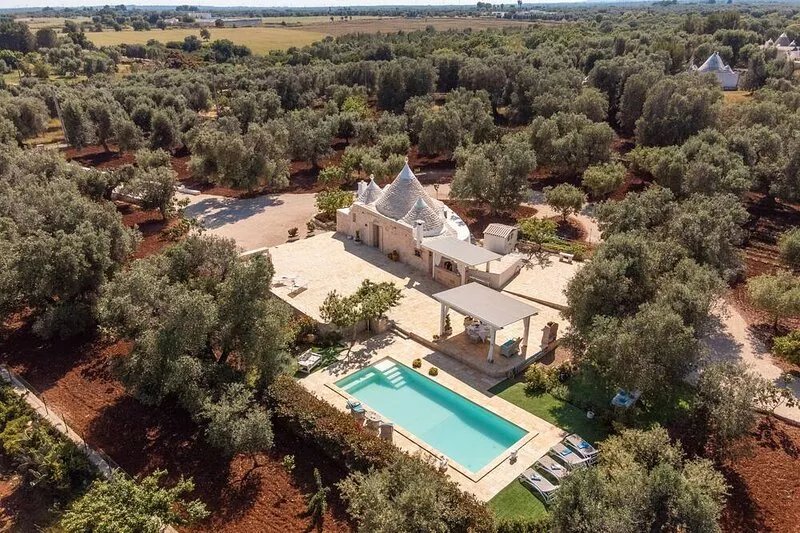 Traditional Holiday Home Trullo Milù with WiFi, Air Conditioning