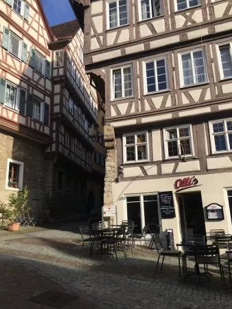 Olli's Bar