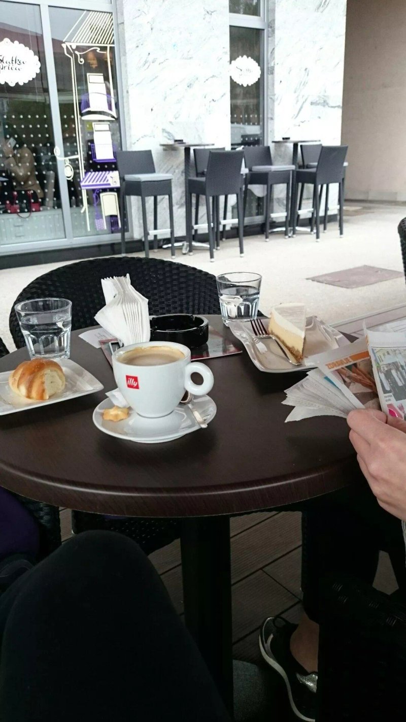 Slatka Prica
