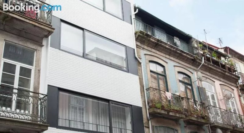 White Almada Oporto Apartments