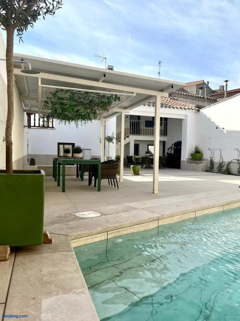 Tomé, Casa de Huéspedes