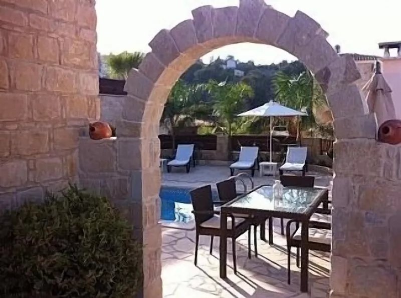 Stone Villa with Private Pool and Panoramic Mountain Vistas