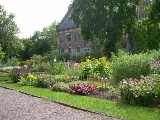 Botanical Gardens (Botaniska Tradgarden)