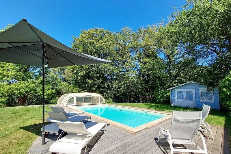 Breton farmhouse with swimming pool in the Golf du Morbihan (Vannes, Carnac