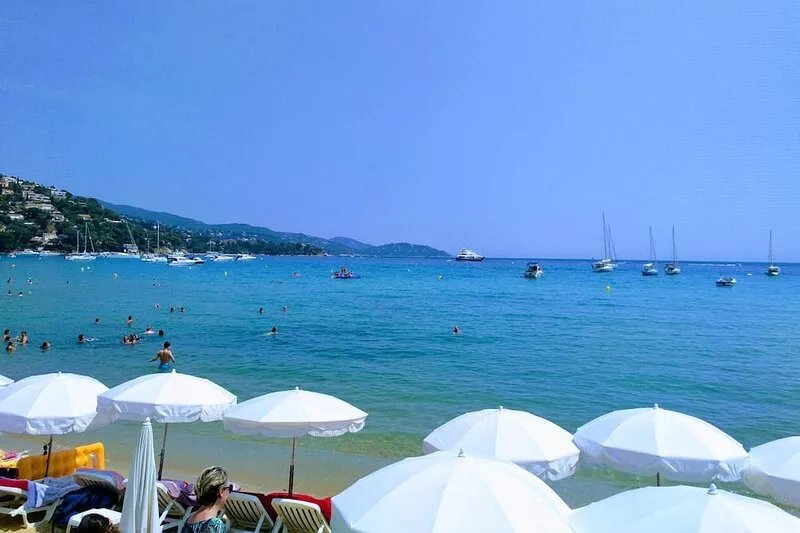 VILLA -for 6  persons  - swimming pool - very near the beautiful beach -