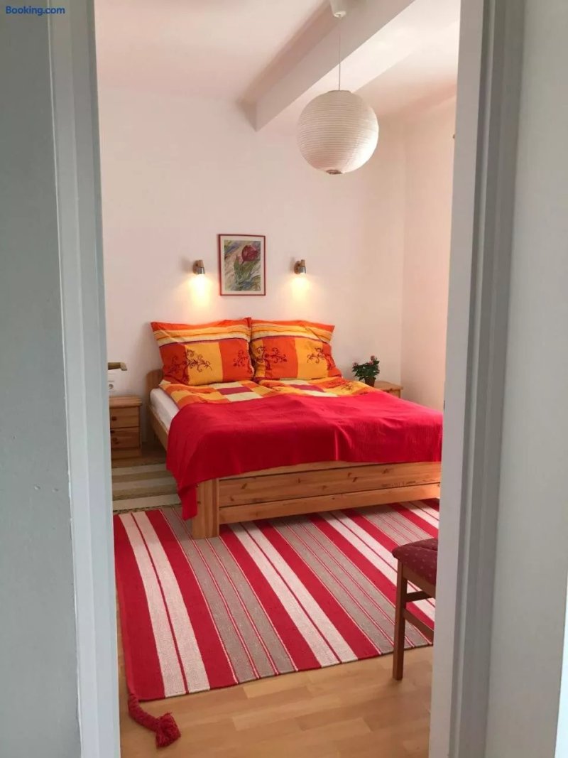 Elvira Apartman