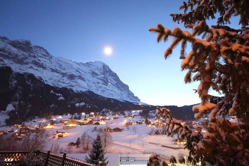 Cosy Chalet with big garden and mountain view, garage / Free WIFI
