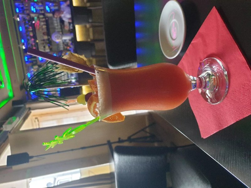 Juli Bar Und Cafe