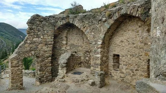Les Quatre Chateaux de Lastours Tours