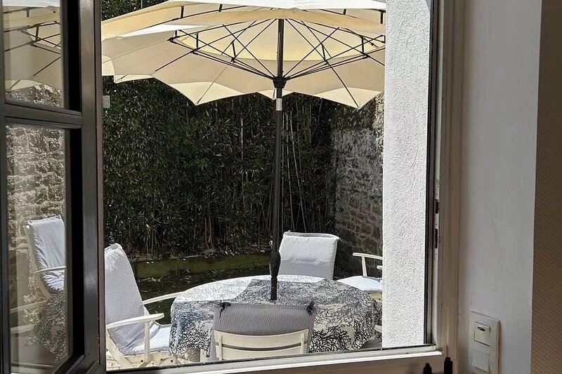 Charming renovated house;residential area, close to beaches