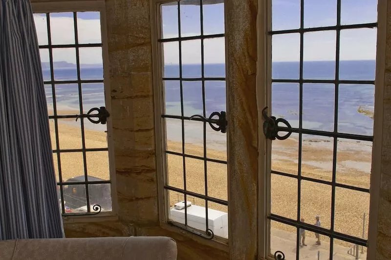 Sundial House Beachfront Arts & Crafts Period House