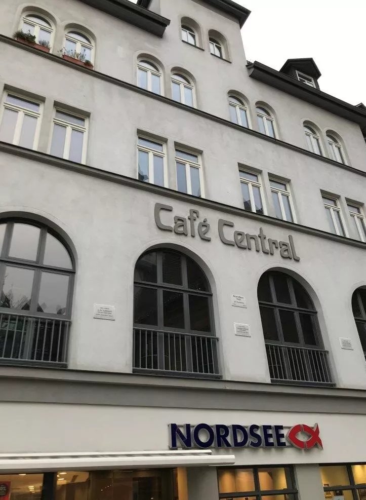 Cafe Central