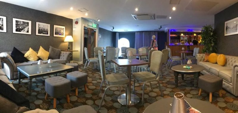 The Riverport Cafe and Bar