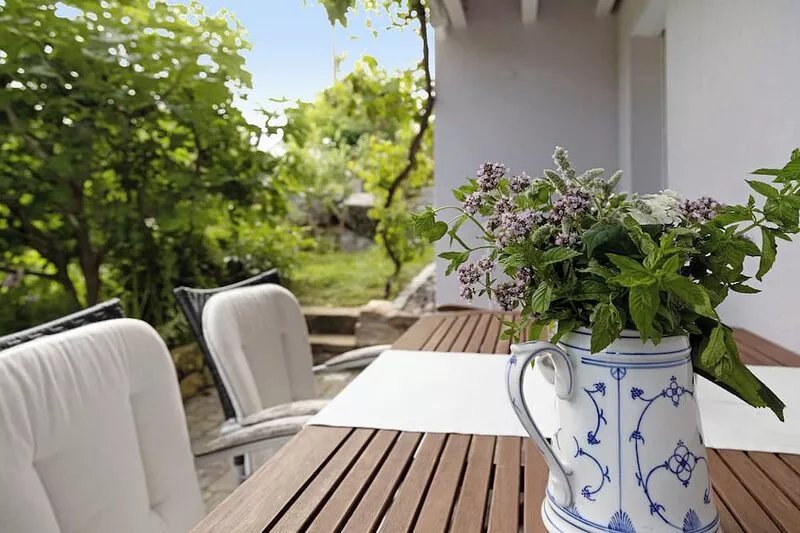 Apartment 'Zum Haselbach' with Mountain View, Private Terrace and Wi-Fi