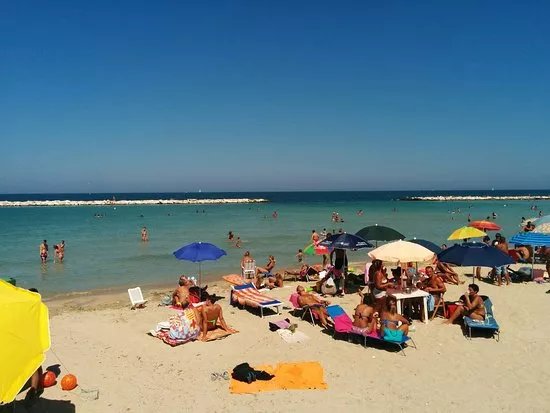 Spiaggia Pane E Pomodoro