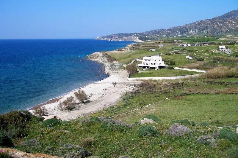 Villa Akrotiri – A Star Watcher on the beach