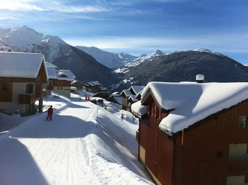 Pet friendly 5 bed ski-in ski-out stay in great location Vallandry - (Les Arcs)